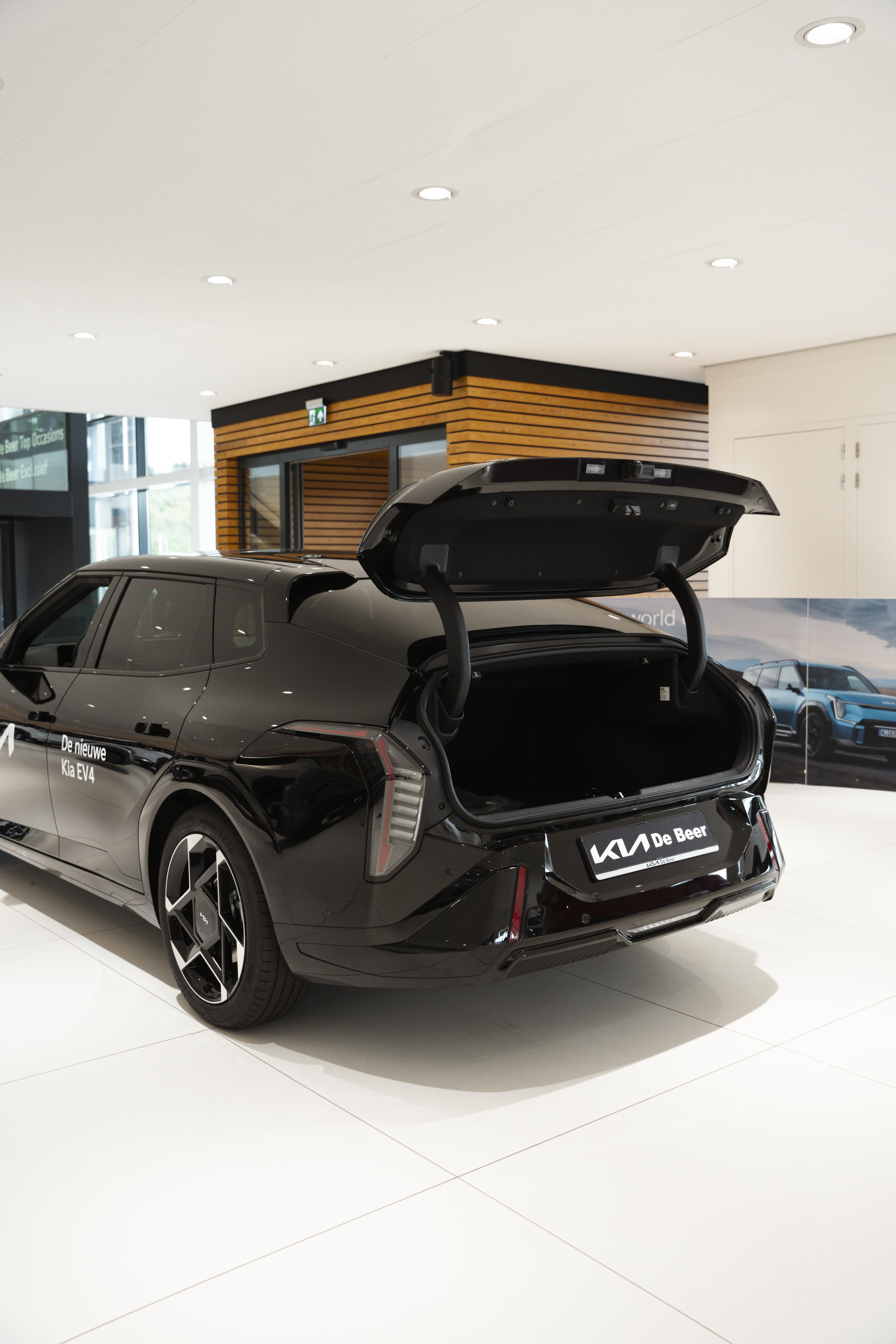 Kia EV4 proefrit maken