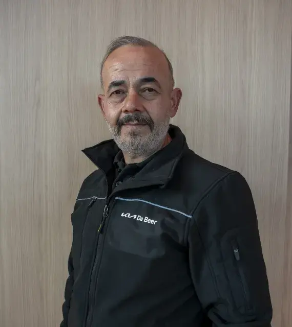 Celal Özen Autobedrijf de Beer